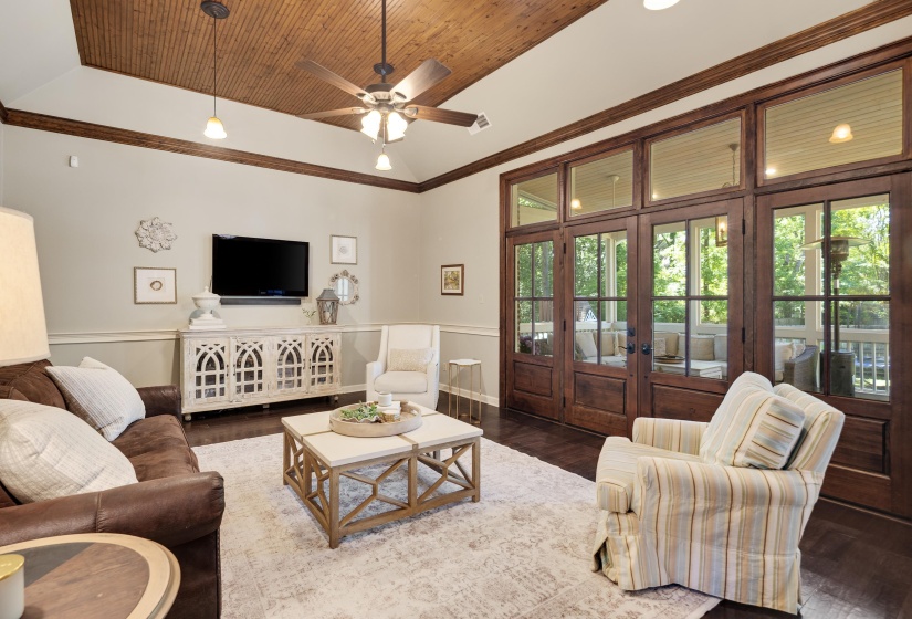 8701 MAPLE CREEK CV, Germantown, Tennessee 38139, 4 Bedrooms Bedrooms, 8 Rooms Rooms,3.1 BathroomsBathrooms,Residential,For Sale,MAPLE CREEK,10221319