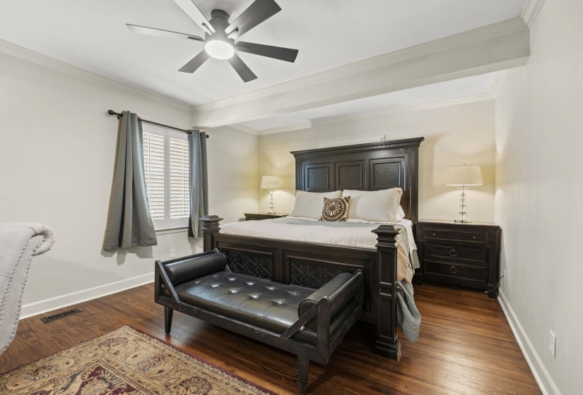 4100 POPLAR AVE, Memphis, Tennessee 38117, 3 Bedrooms Bedrooms, 7 Rooms Rooms,3.1 BathroomsBathrooms,Residential,For Sale,POPLAR,10221323