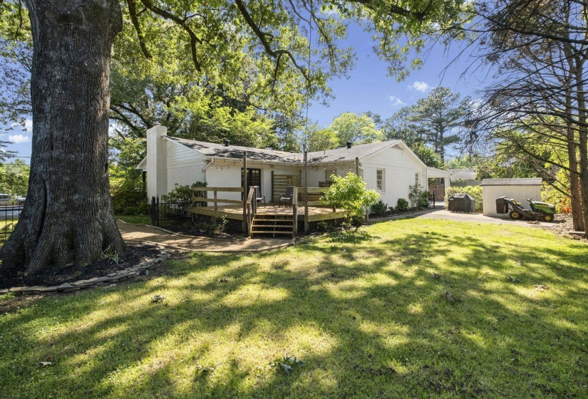 4100 POPLAR AVE, Memphis, Tennessee 38117, 3 Bedrooms Bedrooms, 7 Rooms Rooms,3.1 BathroomsBathrooms,Residential,For Sale,POPLAR,10221323