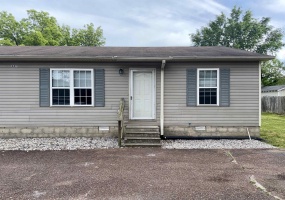 320B SAMANTHA COVE 318/320 A&B CV, Henderson, Tennessee 38340, 2 Bedrooms Bedrooms, 6 Rooms Rooms,1 BathroomBathrooms,Rental Properties,For Sale,SAMANTHA COVE 318/320 A&B,10221329 320B SAMANTHA COVE 318/320 A&B CV, Henderson, Tennessee 38340, 2 Bedrooms Bedrooms, 6 Rooms Rooms,1 BathroomBathrooms,Rental Properties,For Sale,SAMANTHA COVE 318/320 A&B,10221329
