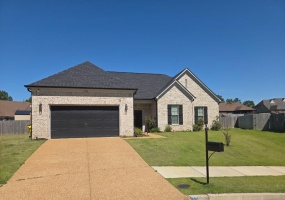 7709 CANYON RIDGE CV, Unicorp/Memphis, Tennessee 38125, 4 Bedroom Bedrooms, 7 Room Rooms,2 BathroomBathrooms,Residential,For Sale,CANYON RIDGE,0,10221326