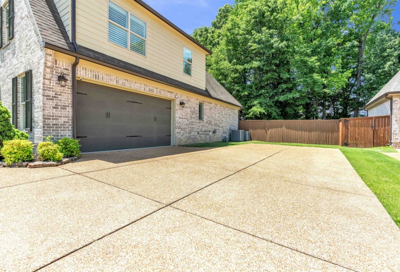 255 SAUNDERS CREEK CIR, Rossville, Tennessee 38066, 4 Bedrooms Bedrooms, 8 Rooms Rooms,3 BathroomsBathrooms,Residential,For Sale,SAUNDERS CREEK,10221360