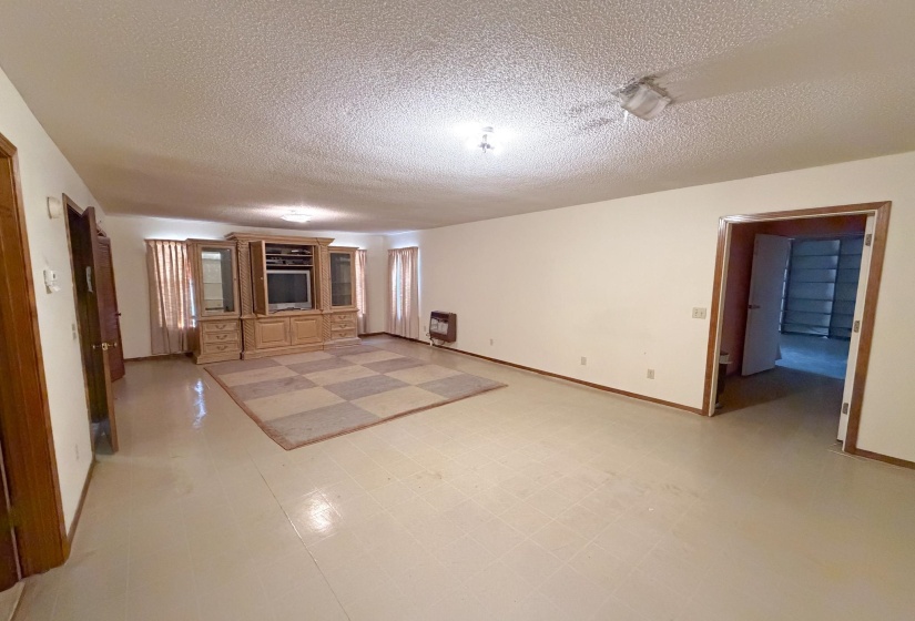 376 2ND ST, Belmont, Mississippi 38827, 9 Bedrooms Bedrooms, 12 Rooms Rooms,2.1 BathroomsBathrooms,Residential,For Sale,2ND,10221372