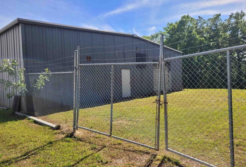 429 ARENDALL RD, Adamsville, Tennessee 38310, ,Commercial/industrial,For Sale,ARENDALL,10221422