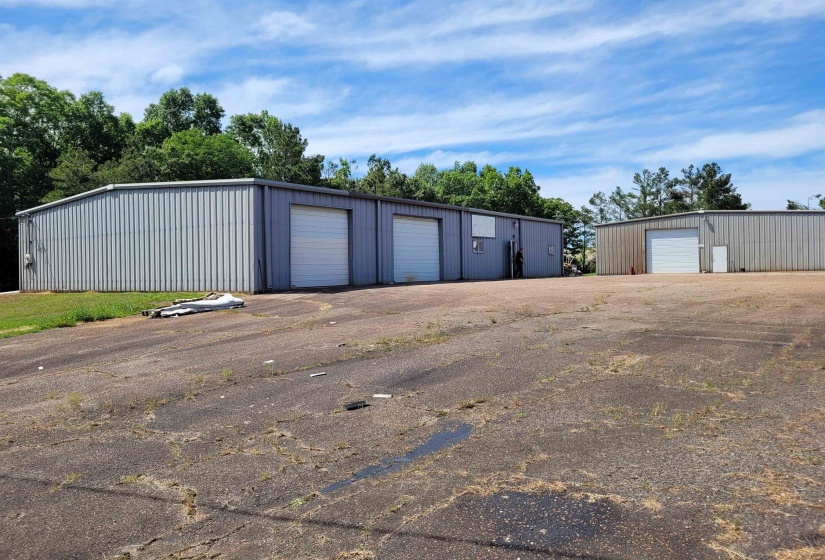 429 ARENDALL RD, Adamsville, Tennessee 38310, ,Commercial/industrial,For Sale,ARENDALL,10221422