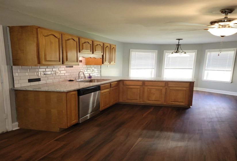 377 WALKER FIELD LN, Munford, Tennessee 38058, 3 Bedrooms Bedrooms, 6 Rooms Rooms,2 BathroomsBathrooms,Rental Properties,For Sale,WALKER FIELD,10221398