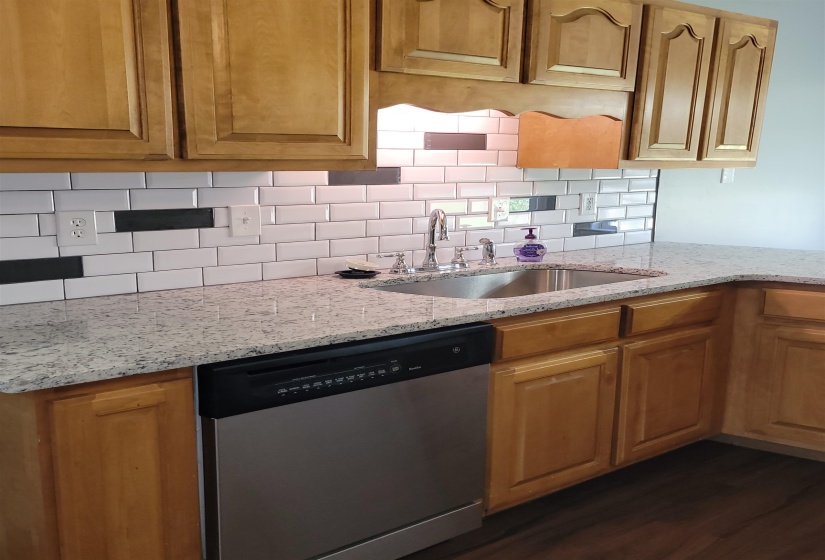 377 WALKER FIELD LN, Munford, Tennessee 38058, 3 Bedrooms Bedrooms, 6 Rooms Rooms,2 BathroomsBathrooms,Rental Properties,For Sale,WALKER FIELD,10221398