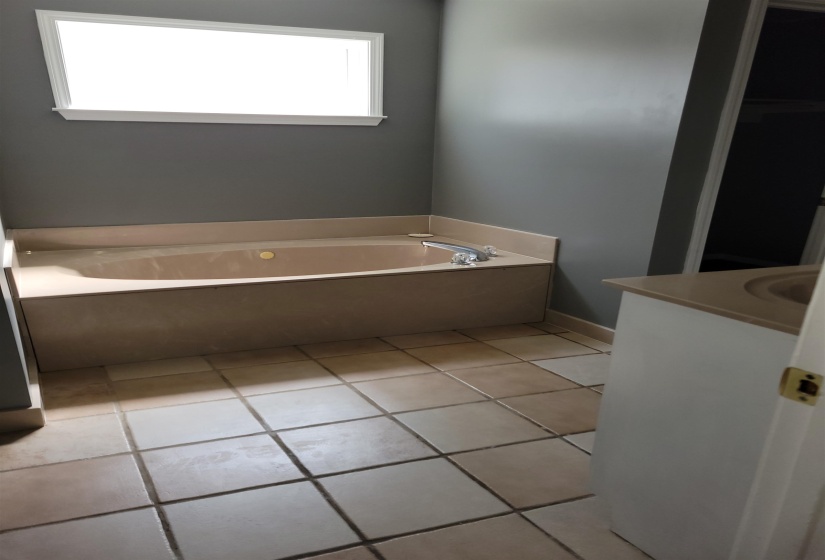 377 WALKER FIELD LN, Munford, Tennessee 38058, 3 Bedrooms Bedrooms, 6 Rooms Rooms,2 BathroomsBathrooms,Rental Properties,For Sale,WALKER FIELD,10221398