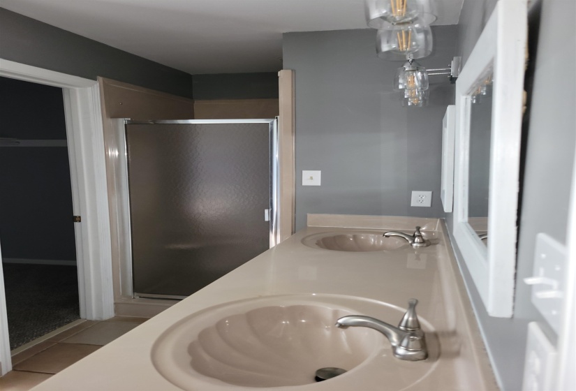 377 WALKER FIELD LN, Munford, Tennessee 38058, 3 Bedrooms Bedrooms, 6 Rooms Rooms,2 BathroomsBathrooms,Rental Properties,For Sale,WALKER FIELD,10221398