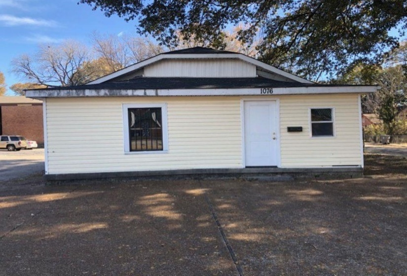 1088 NATIONAL AVE, Memphis, Tennessee 38122, ,Multi-family,For Sale,NATIONAL,10221404