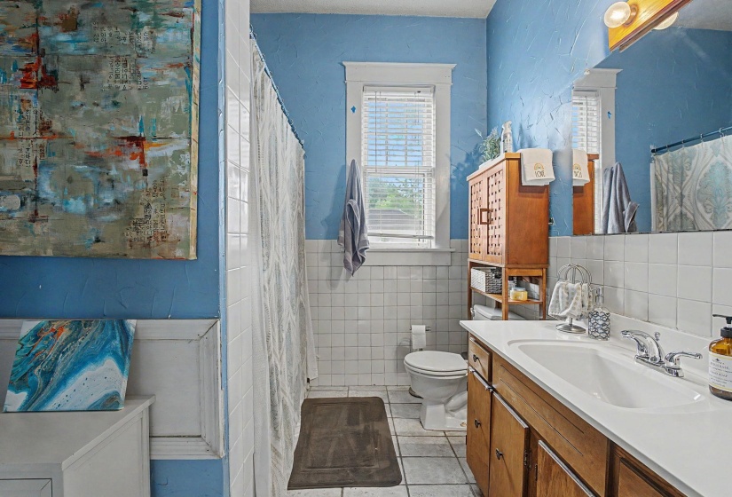 1911 JEFFERSON AVE, Memphis, Tennessee 38104, 2 Bedroom Bedrooms, 6 Room Rooms,2 BathroomBathrooms,Residential,For Sale,JEFFERSON,0,10221391