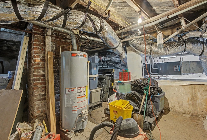 1911 JEFFERSON AVE, Memphis, Tennessee 38104, 2 Bedroom Bedrooms, 6 Room Rooms,2 BathroomBathrooms,Residential,For Sale,JEFFERSON,0,10221391