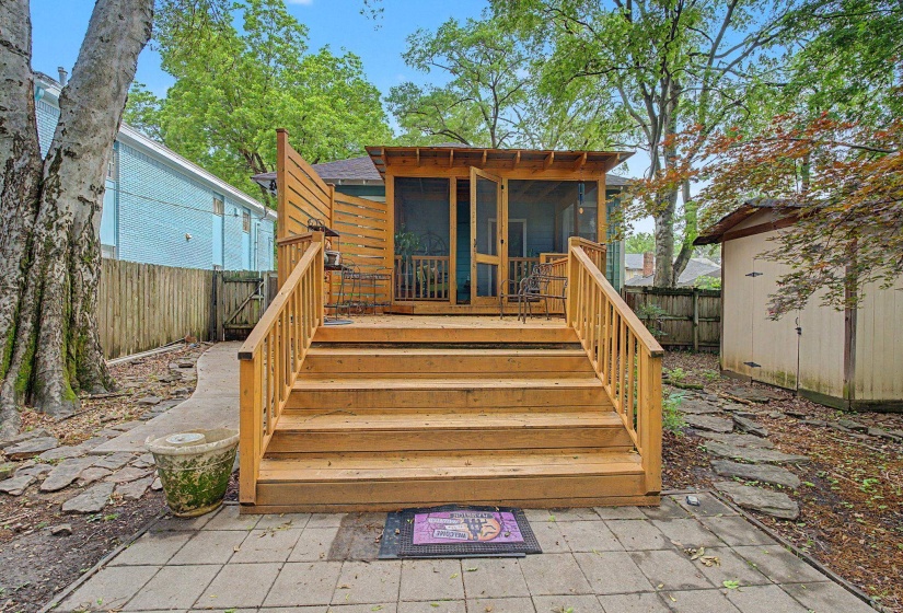 1911 JEFFERSON AVE, Memphis, Tennessee 38104, 2 Bedroom Bedrooms, 6 Room Rooms,2 BathroomBathrooms,Residential,For Sale,JEFFERSON,0,10221391