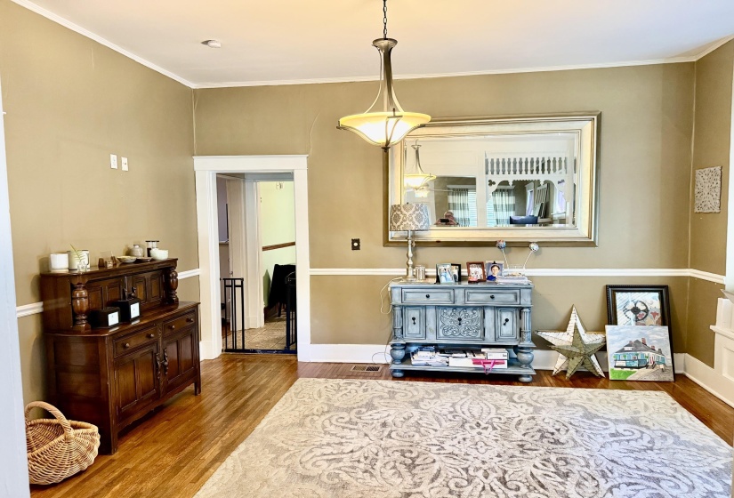 1911 JEFFERSON AVE, Memphis, Tennessee 38104, 2 Bedrooms Bedrooms, 6 Rooms Rooms,2 BathroomsBathrooms,Residential,For Sale,JEFFERSON,10221391