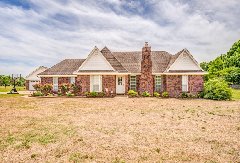 3445 DRUMMONDS RD, Drummonds, Tennessee 38023, 3 Bedrooms Bedrooms, 6 Rooms Rooms,2 BathroomsBathrooms,Residential,For Sale,DRUMMONDS,10221392