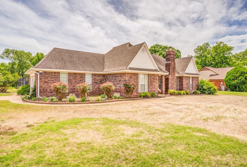 3445 DRUMMONDS RD, Drummonds, Tennessee 38023, 3 Bedrooms Bedrooms, 6 Rooms Rooms,2 BathroomsBathrooms,Residential,For Sale,DRUMMONDS,10221392