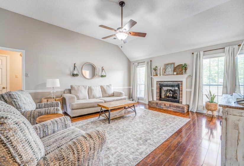 3445 DRUMMONDS RD, Drummonds, Tennessee 38023, 3 Bedrooms Bedrooms, 6 Rooms Rooms,2 BathroomsBathrooms,Residential,For Sale,DRUMMONDS,10221392