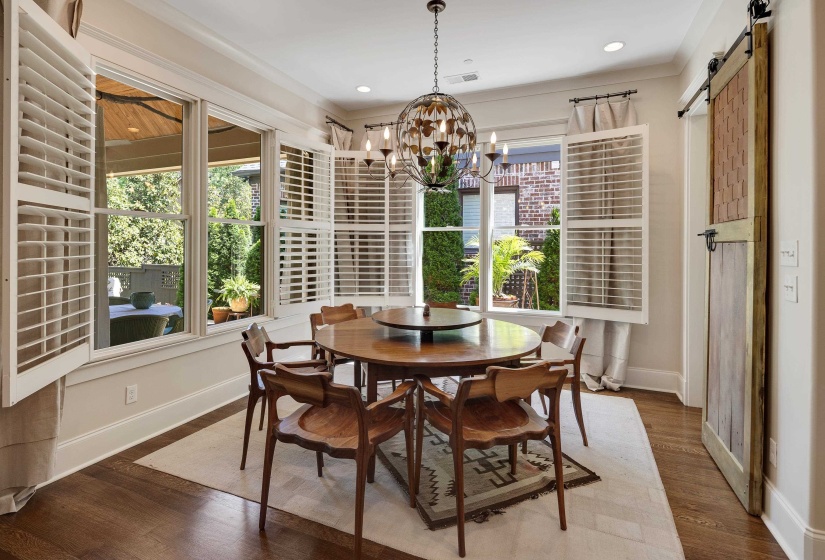 1702 PADINGTON PARK LN, Germantown, Tennessee 38138, 4 Bedrooms Bedrooms, 9 Rooms Rooms,4.1 BathroomsBathrooms,Residential,For Sale,PADINGTON PARK,10221393