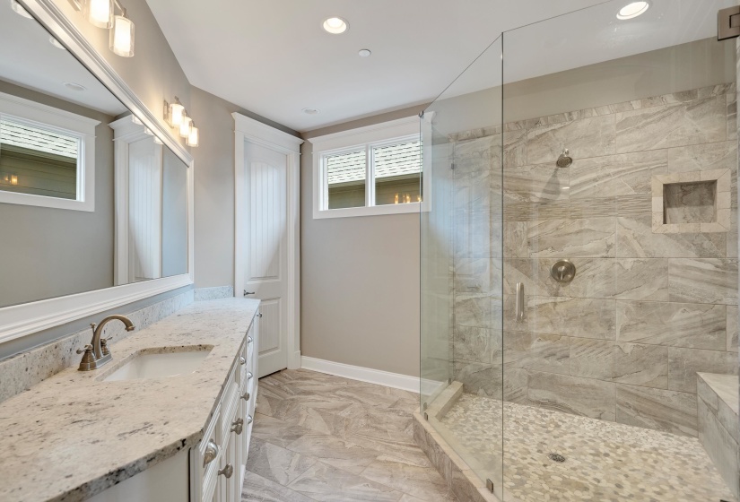 1702 PADINGTON PARK LN, Germantown, Tennessee 38138, 4 Bedrooms Bedrooms, 9 Rooms Rooms,4.1 BathroomsBathrooms,Residential,For Sale,PADINGTON PARK,10221393