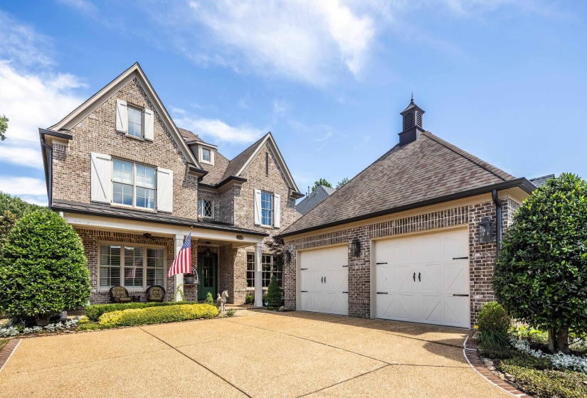 1702 PADINGTON PARK LN, Germantown, Tennessee 38138, 4 Bedrooms Bedrooms, 9 Rooms Rooms,4.1 BathroomsBathrooms,Residential,For Sale,PADINGTON PARK,10221393