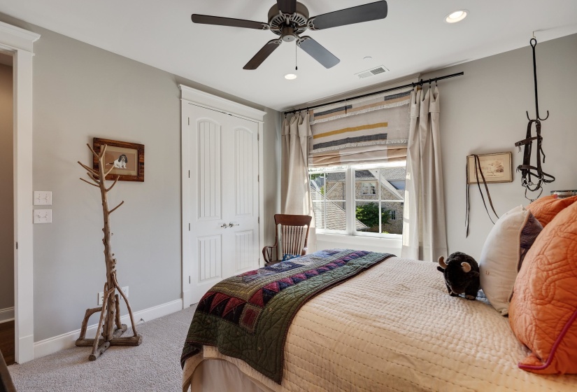 1702 PADINGTON PARK LN, Germantown, Tennessee 38138, 4 Bedrooms Bedrooms, 9 Rooms Rooms,4.1 BathroomsBathrooms,Residential,For Sale,PADINGTON PARK,10221393