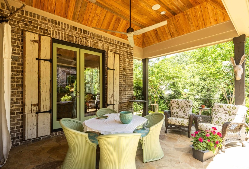 1702 PADINGTON PARK LN, Germantown, Tennessee 38138, 4 Bedrooms Bedrooms, 9 Rooms Rooms,4.1 BathroomsBathrooms,Residential,For Sale,PADINGTON PARK,10221393