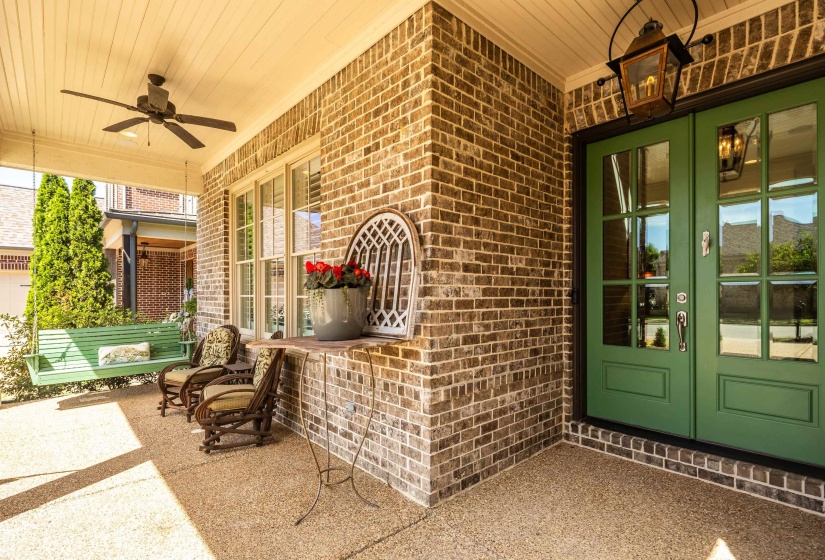 1702 PADINGTON PARK LN, Germantown, Tennessee 38138, 4 Bedrooms Bedrooms, 9 Rooms Rooms,4.1 BathroomsBathrooms,Residential,For Sale,PADINGTON PARK,10221393