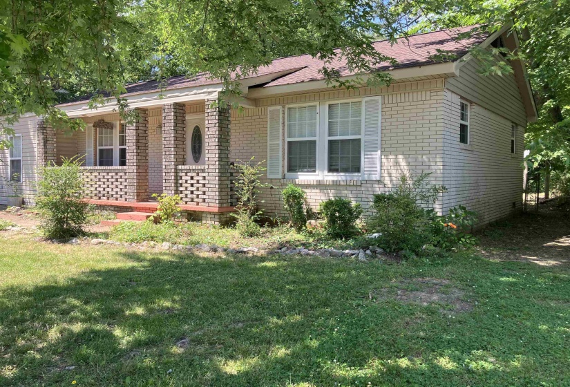 1112 EDGEWOOD AVE, Brownsville, Tennessee 38012, 3 Bedroom Bedrooms, 3 Room Rooms,1 BathroomBathrooms,Residential,For Sale,EDGEWOOD,0,10221397