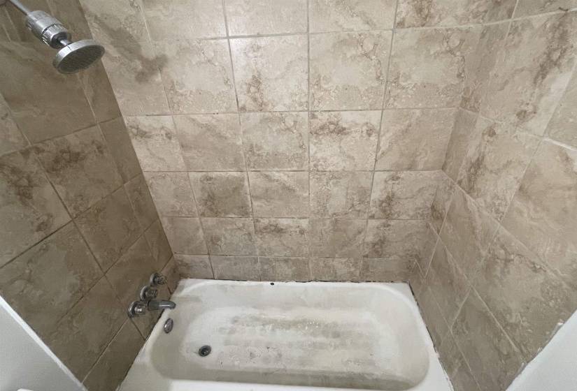 2895 OVERTON CROSSING ST, Memphis, Tennessee 38127, 3 Bedrooms Bedrooms, 7 Rooms Rooms,2 BathroomsBathrooms,Residential,For Sale,OVERTON CROSSING,10221405