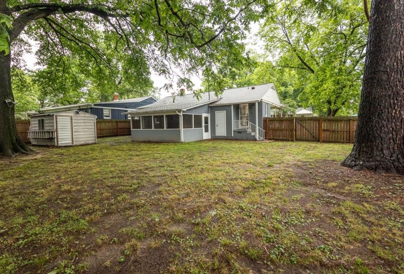 4975 FLAMINGO RD, Memphis, Tennessee 38117, 3 Bedrooms Bedrooms, 5 Rooms Rooms,2 BathroomsBathrooms,Residential,For Sale,FLAMINGO,10221407