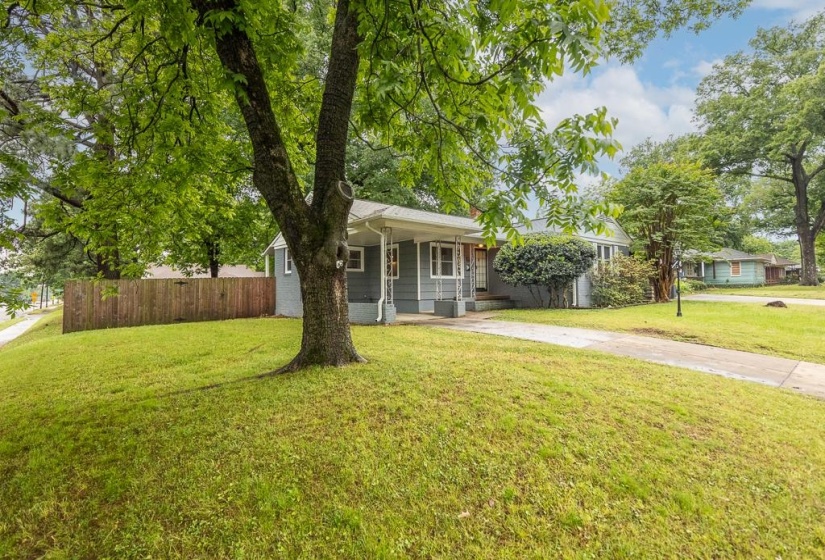 4975 FLAMINGO RD, Memphis, Tennessee 38117, 3 Bedrooms Bedrooms, 5 Rooms Rooms,2 BathroomsBathrooms,Residential,For Sale,FLAMINGO,10221407