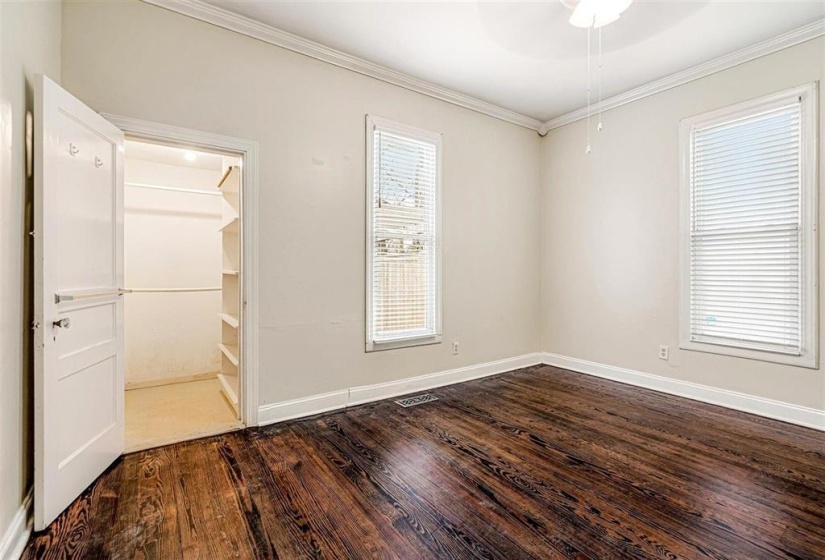 31 COX ST, Memphis, Tennessee 38104, 5 Bedrooms Bedrooms, 10 Rooms Rooms,3 BathroomsBathrooms,Residential,For Sale,COX,10221408