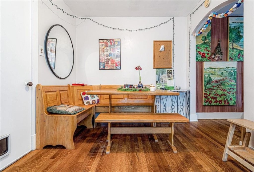 31 COX ST, Memphis, Tennessee 38104, 5 Bedrooms Bedrooms, 10 Rooms Rooms,3 BathroomsBathrooms,Residential,For Sale,COX,10221408
