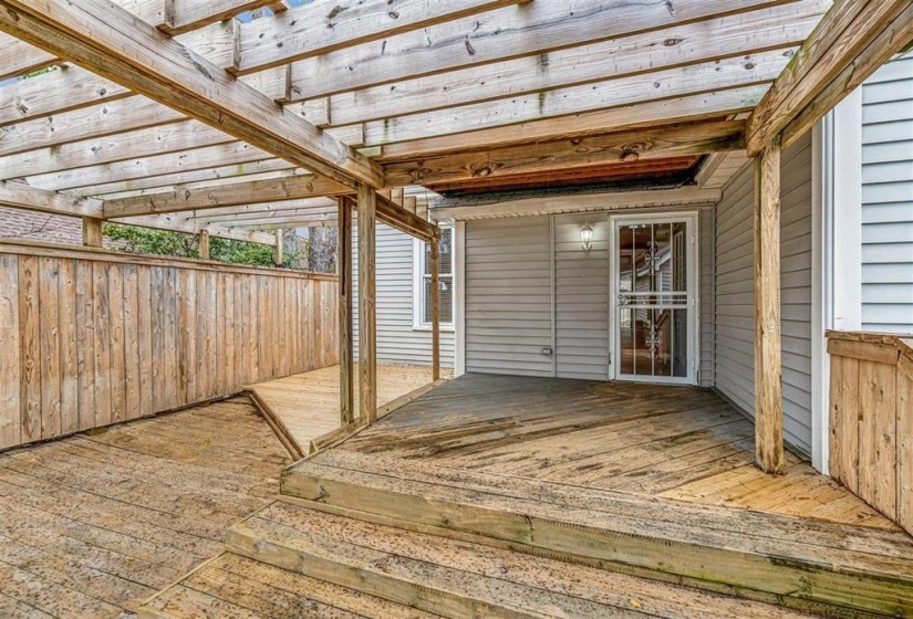 31 COX ST, Memphis, Tennessee 38104, 5 Bedrooms Bedrooms, 10 Rooms Rooms,3 BathroomsBathrooms,Residential,For Sale,COX,10221408