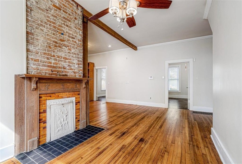 31 COX ST, Memphis, Tennessee 38104, 5 Bedrooms Bedrooms, 10 Rooms Rooms,3 BathroomsBathrooms,Residential,For Sale,COX,10221408