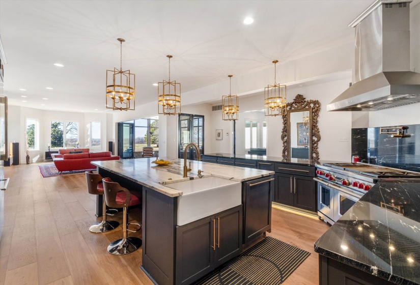 123 FOUNDERS LN, Memphis, Tennessee 38103, 4 Bedrooms Bedrooms, 11 Rooms Rooms,4.1 BathroomsBathrooms,Residential,For Sale,FOUNDERS,10221414