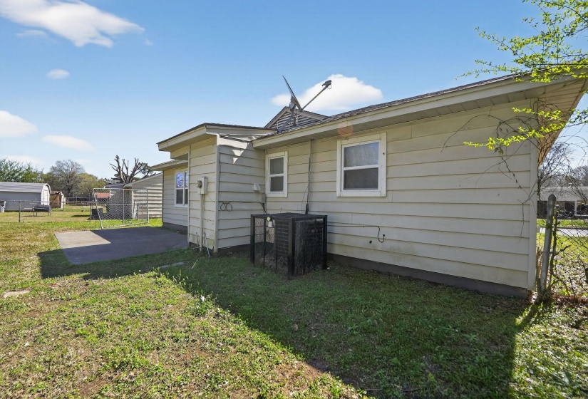 4983 APPLEVILLE RD, Memphis, Tennessee 38109, 3 Bedrooms Bedrooms, 6 Rooms Rooms,1 BathroomBathrooms,Residential,For Sale,APPLEVILLE,10217592