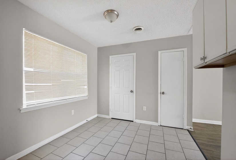 4983 APPLEVILLE RD, Memphis, Tennessee 38109, 3 Bedrooms Bedrooms, 6 Rooms Rooms,1 BathroomBathrooms,Residential,For Sale,APPLEVILLE,10217592