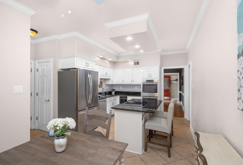 6611 RUE BEAUMONDE DR, Memphis, Tennessee 38120, 4 Bedrooms Bedrooms, 8 Rooms Rooms,2.1 BathroomsBathrooms,Residential,For Sale,RUE BEAUMONDE,10221423