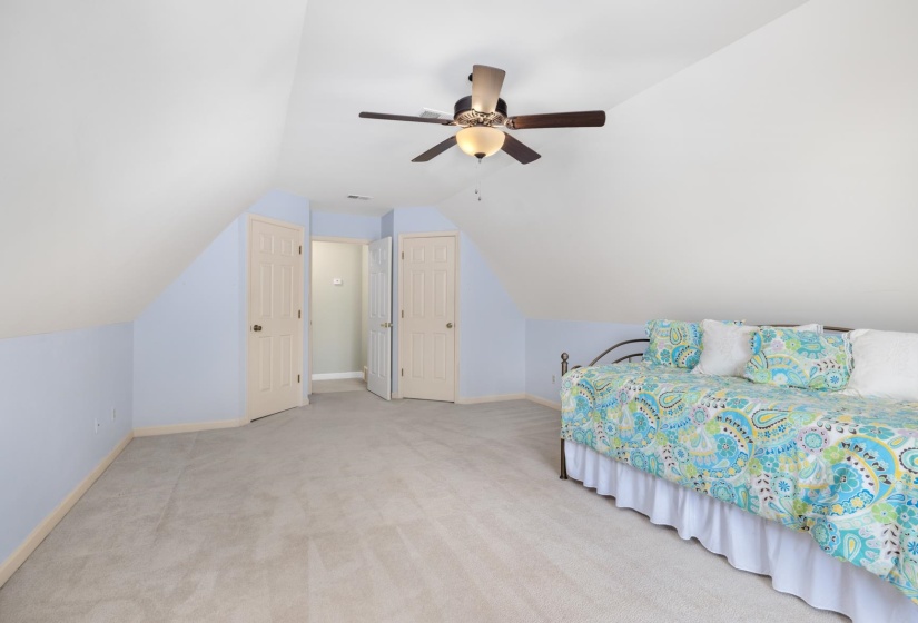 6611 RUE BEAUMONDE DR, Memphis, Tennessee 38120, 4 Bedrooms Bedrooms, 8 Rooms Rooms,2.1 BathroomsBathrooms,Residential,For Sale,RUE BEAUMONDE,10221423