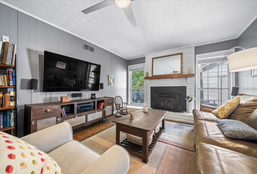 1591 STERLING DR, Memphis, Tennessee 38119, 3 Bedroom Bedrooms, 7 Room Rooms,2 BathroomBathrooms,Residential,For Sale,STERLING,0,10221432