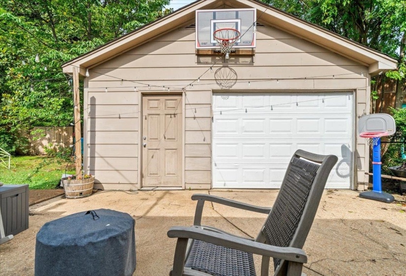 1591 STERLING DR, Memphis, Tennessee 38119, 3 Bedroom Bedrooms, 7 Room Rooms,2 BathroomBathrooms,Residential,For Sale,STERLING,0,10221432