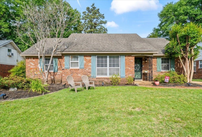 1591 STERLING DR, Memphis, Tennessee 38119, 3 Bedroom Bedrooms, 7 Room Rooms,2 BathroomBathrooms,Residential,For Sale,STERLING,0,10221432