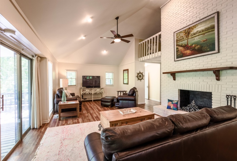 380 YELLOW CREEK LN, Counce, Tennessee 38326, 3 Bedroom Bedrooms, 5 Room Rooms,2 BathroomBathrooms,Residential,For Sale,YELLOW CREEK,0,10221435