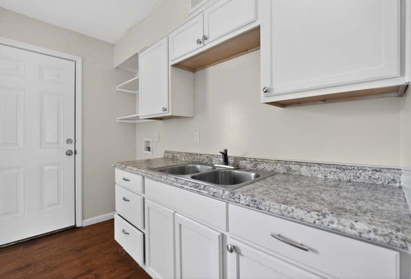 624 MOHAWK AVE, Memphis, Tennessee 38109, 3 Bedroom Bedrooms, 3 Room Rooms,1 BathroomBathrooms,Residential,For Sale,MOHAWK,0,10221445