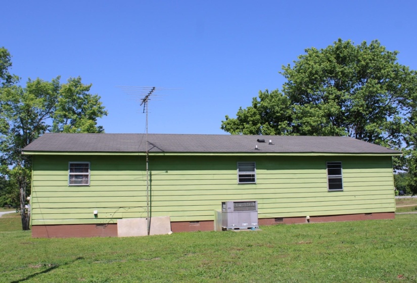 584 CHISHOLM LAKE RD, Ripley, Tennessee 38063, 3 Bedrooms Bedrooms, 5 Rooms Rooms,2 BathroomsBathrooms,Residential,For Sale,CHISHOLM LAKE,10221453