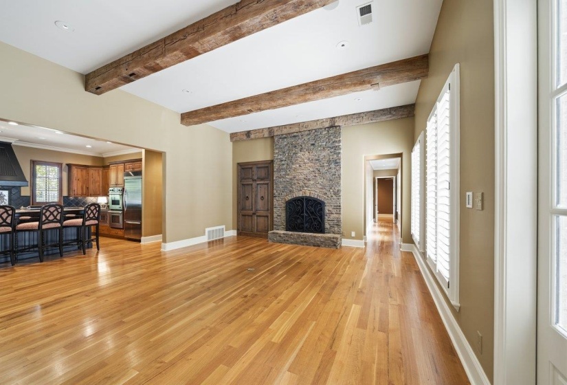 2301 CAYLORS WOODS CV, Germantown, Tennessee 38138, 5 Bedroom Bedrooms, 13 Room Rooms,6.2 BathroomBathrooms,Residential,For Sale,CAYLORS WOODS,0,10221454