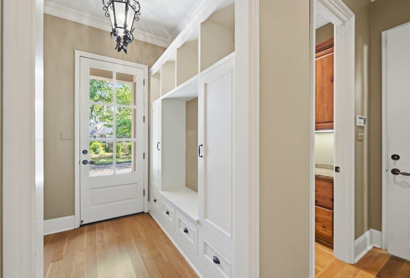 2301 CAYLORS WOODS CV, Germantown, Tennessee 38138, 5 Bedroom Bedrooms, 13 Room Rooms,6.2 BathroomBathrooms,Residential,For Sale,CAYLORS WOODS,0,10221454