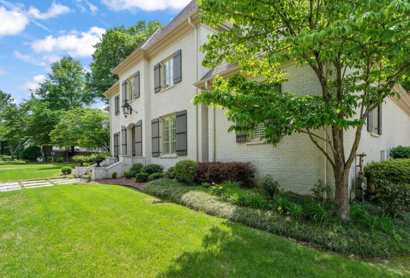 2301 CAYLORS WOODS CV, Germantown, Tennessee 38138, 5 Bedroom Bedrooms, 13 Room Rooms,6.2 BathroomBathrooms,Residential,For Sale,CAYLORS WOODS,0,10221454