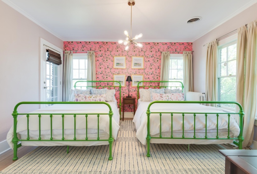 777 WEST DR, Memphis, Tennessee 38112, 6 Bedroom Bedrooms, 11 Room Rooms,5.1 BathroomBathrooms,Residential,For Sale,WEST,0,10221456